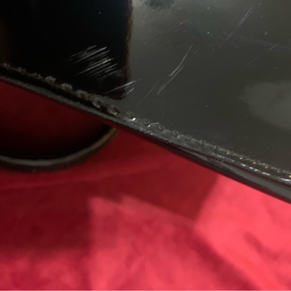 Gianni Black Patent Leather Semicircle Glossy Zip Top Handbag - Picture 7 of 8